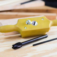 Load image into Gallery viewer, Plastic Jig Dowel Thread Tap Kit - 3/4in x 6TPI Threading Box and Tap