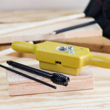 Load image into Gallery viewer, Plastic Jig Dowel Thread Tap Kit - 1in x 6TPI Threading Box and Tap