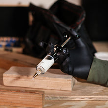 Load image into Gallery viewer, Wood Glue Applicator Glue Syringe 20 mL Syringe Glue Applicator &amp; Tips
